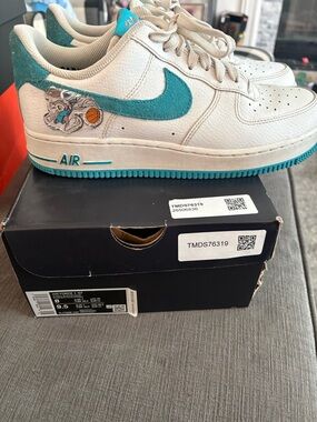 Nike White Teal Air Force 1 Low Sneakers with Basketball Character